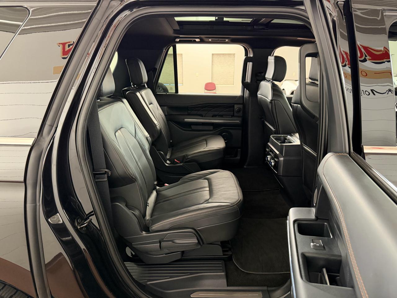 Ford Expedition  2023