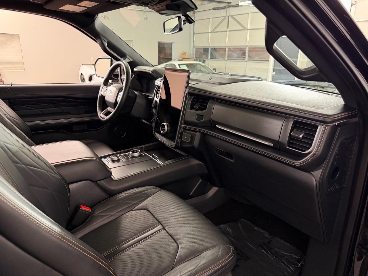 Ford Expedition  2023