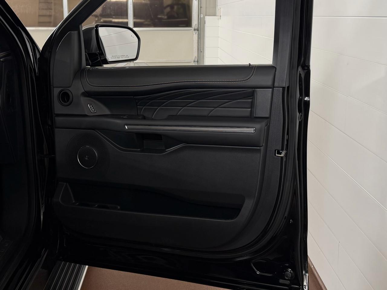 Ford Expedition  2023