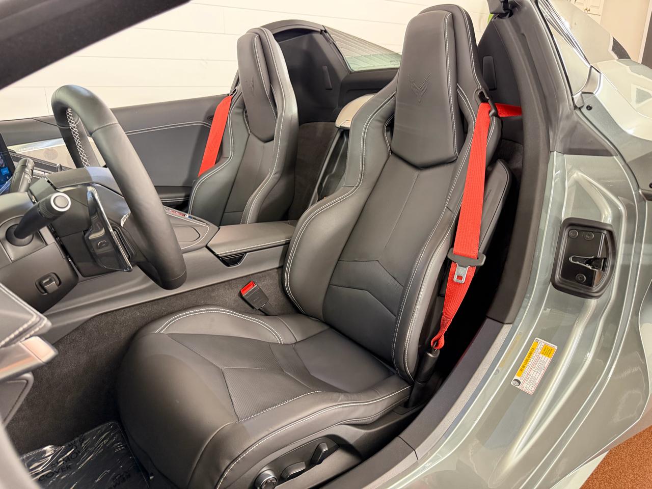 Chevrolet Corvette Stingray Z51 2LT Convertible 2024