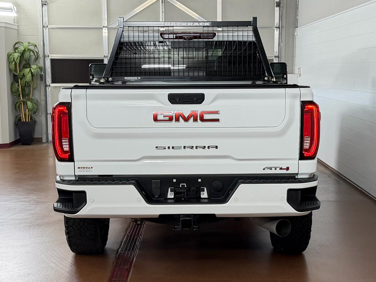 GMC Sierra 2500HD AT4 Crew Cab 4WD 2023