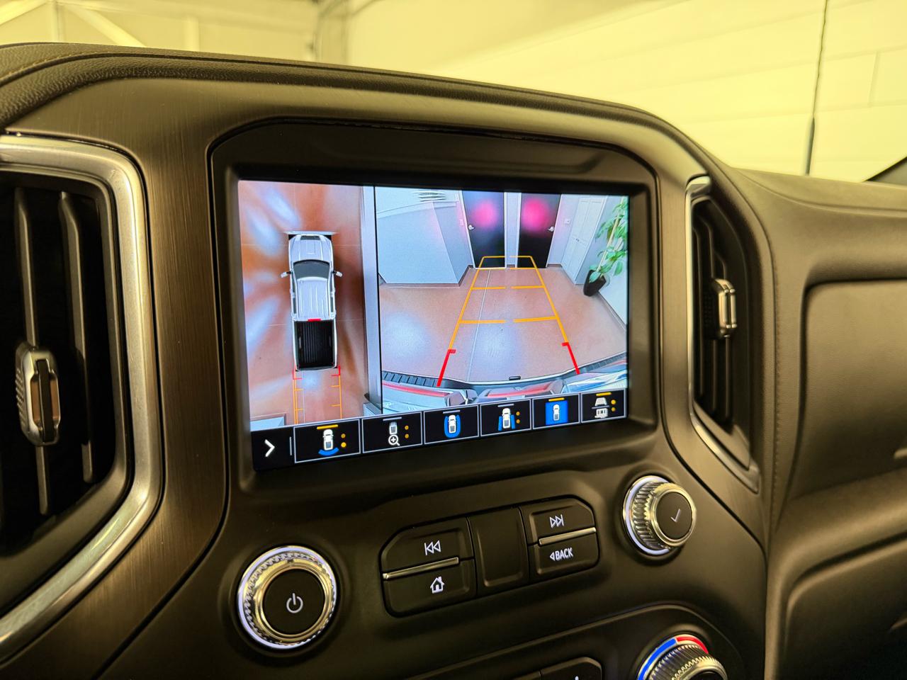 GMC Sierra 2500HD AT4 Crew Cab 4WD 2023