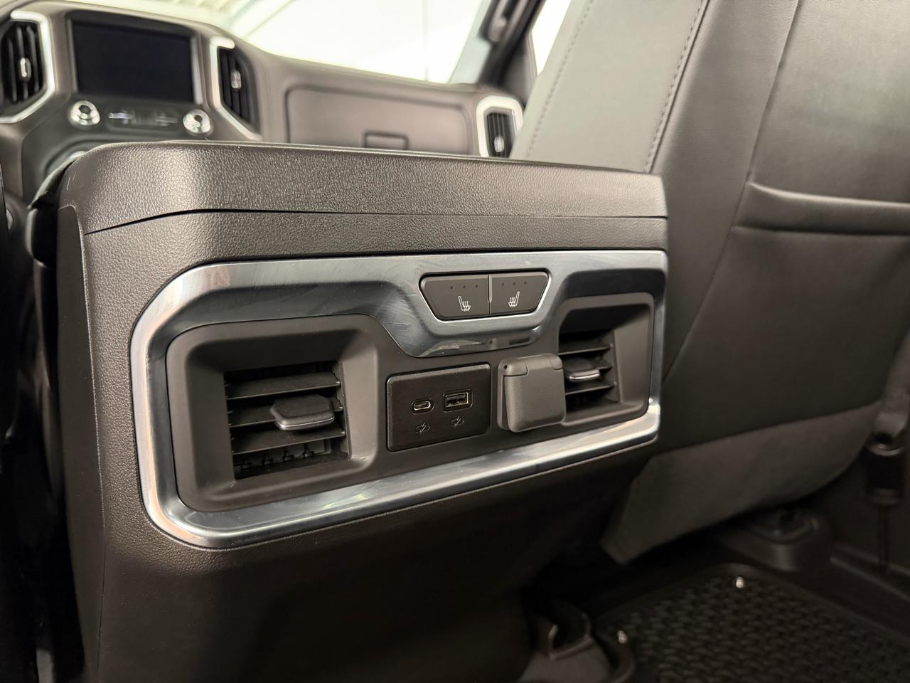 GMC Sierra 2500HD AT4 Crew Cab 4WD 2023
