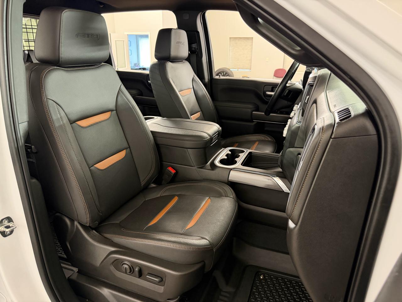 GMC Sierra 2500HD AT4 Crew Cab 4WD 2023