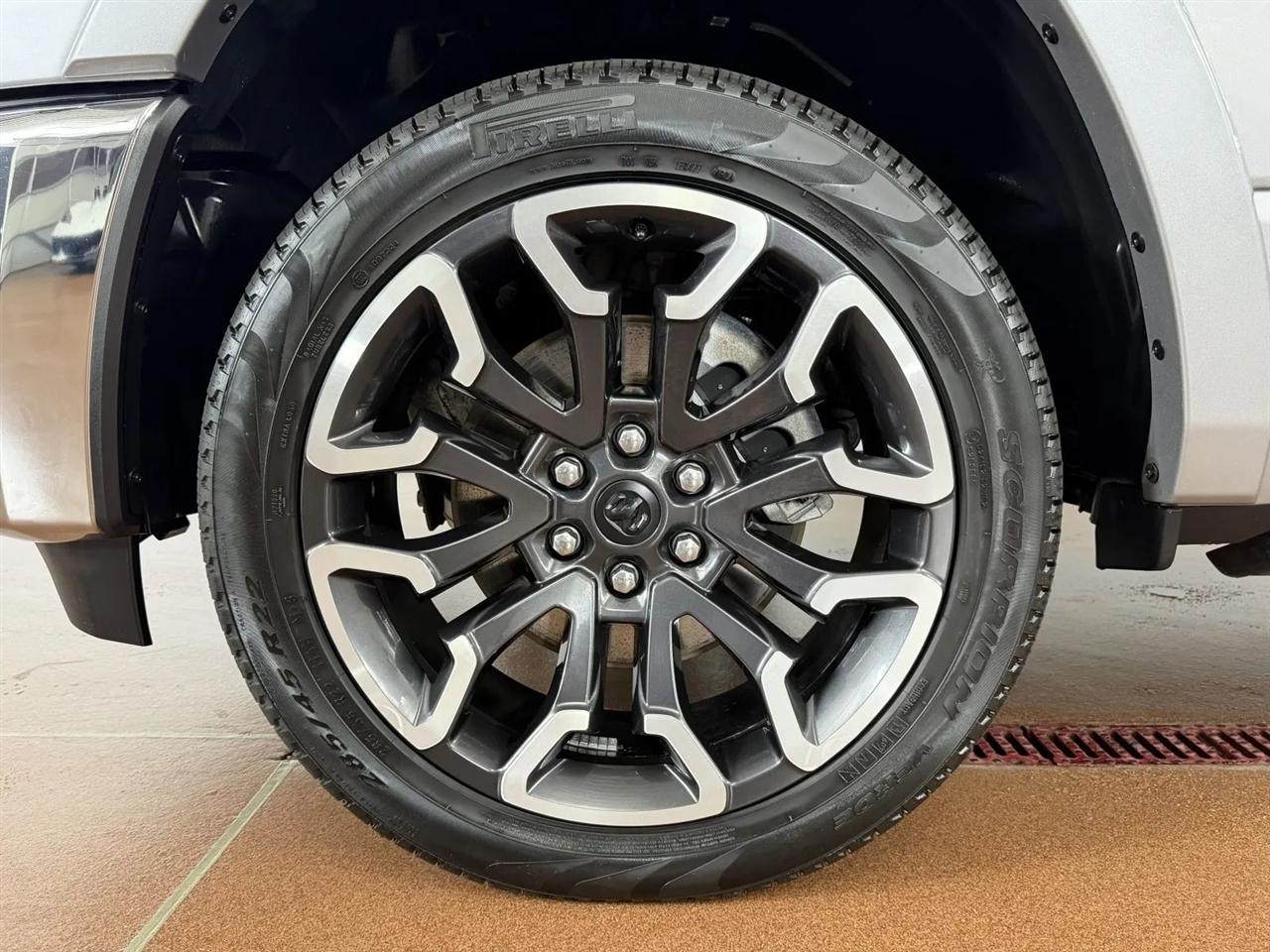 RAM 1500 Limited Crew Cab LWB 4WD 2025