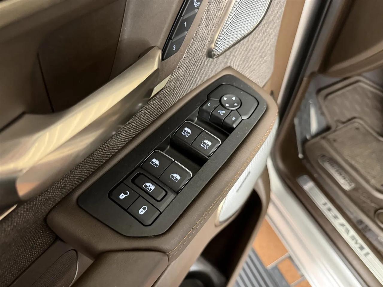 RAM 1500 Limited Crew Cab LWB 4WD 2025