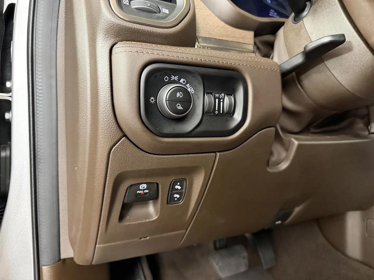 RAM 1500 Limited Crew Cab LWB 4WD 2025