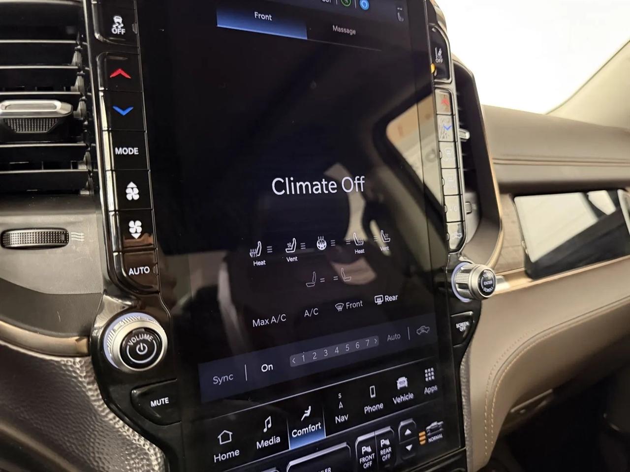 RAM 1500 Limited Crew Cab LWB 4WD 2025
