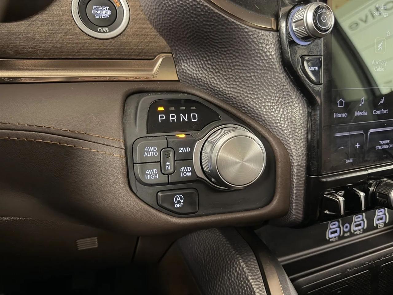 RAM 1500 Limited Crew Cab LWB 4WD 2025