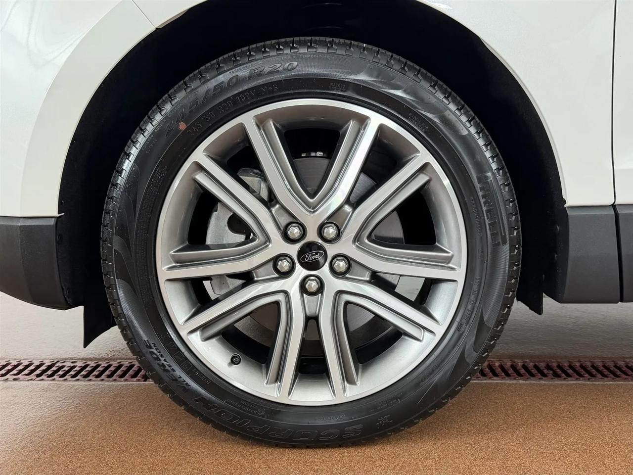 Ford Edge Titanium 2024