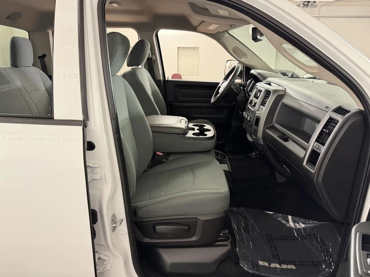 RAM 3500 Tradesman Crew Cab 4WD 2018