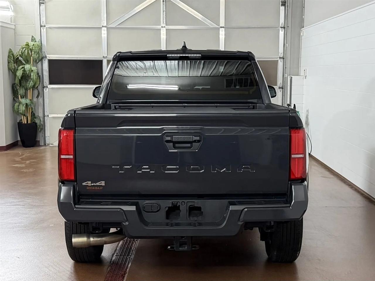 Toyota Tacoma TRD Sport Double Cab 4WD 2025