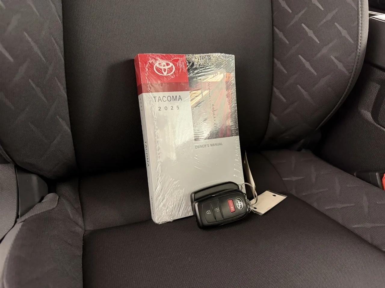 Toyota Tacoma TRD Sport Double Cab 4WD 2025