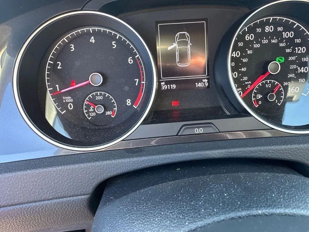 Volkswagen Golf TSI SE 6A 2018