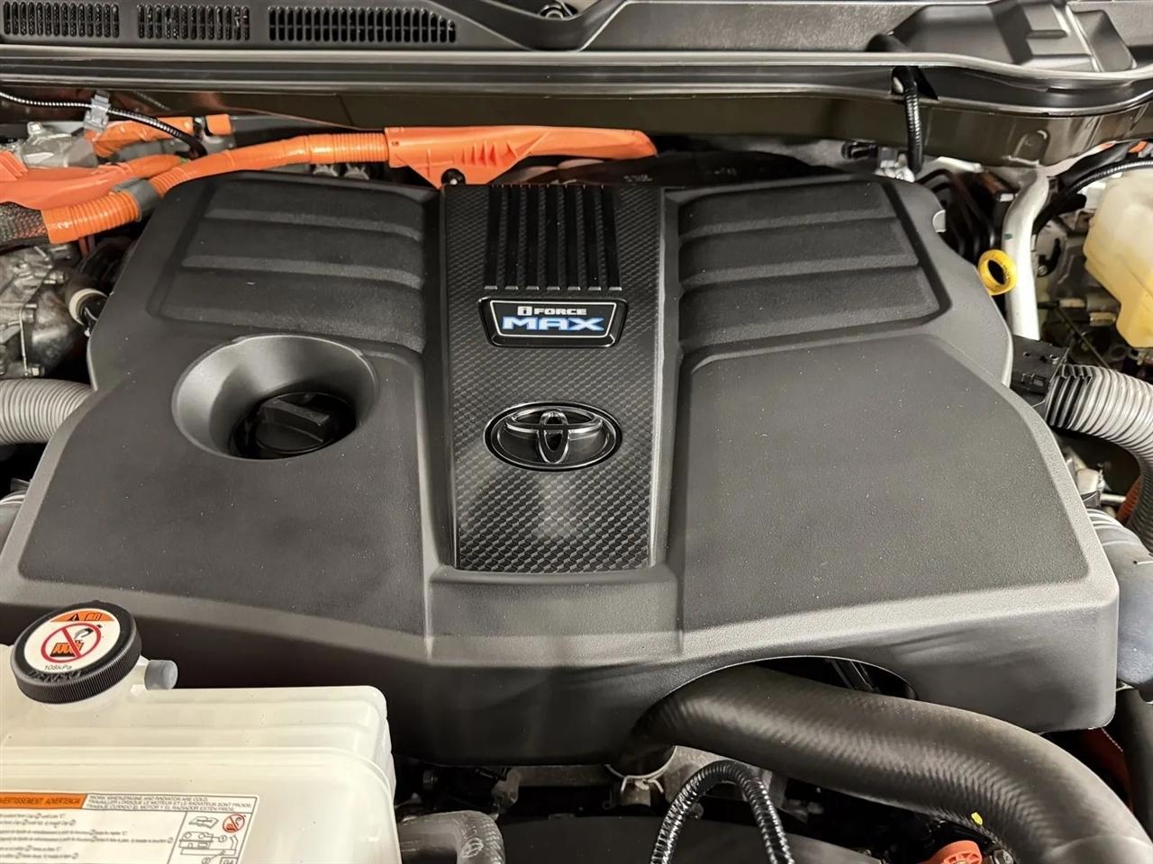 Toyota Tundra Capstone CrewMax 4WD Hybrid 2023