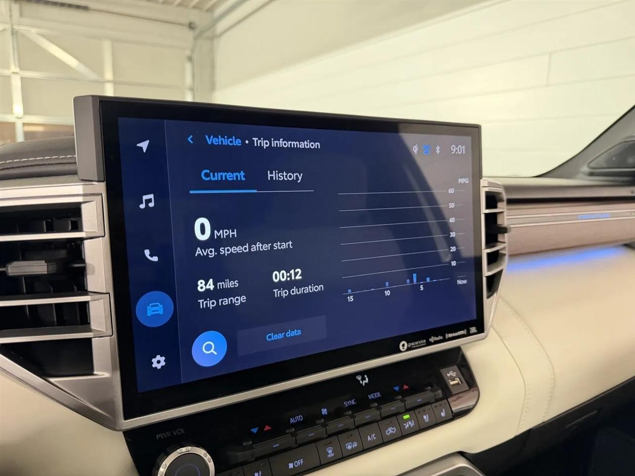 Toyota Tundra Capstone CrewMax 4WD Hybrid 2023