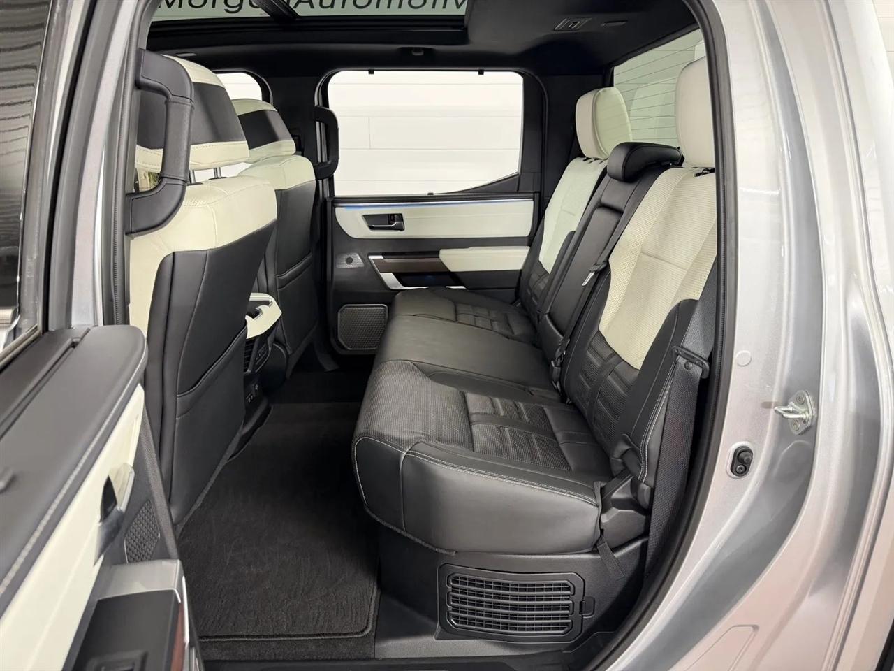 Toyota Tundra Capstone CrewMax 4WD Hybrid 2023