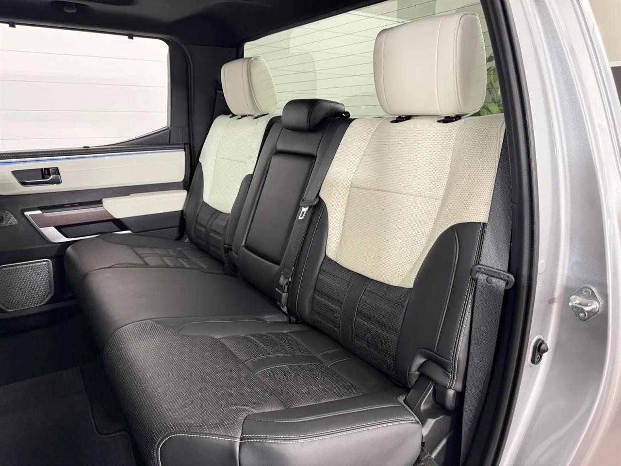 Toyota Tundra Capstone CrewMax 4WD Hybrid 2023