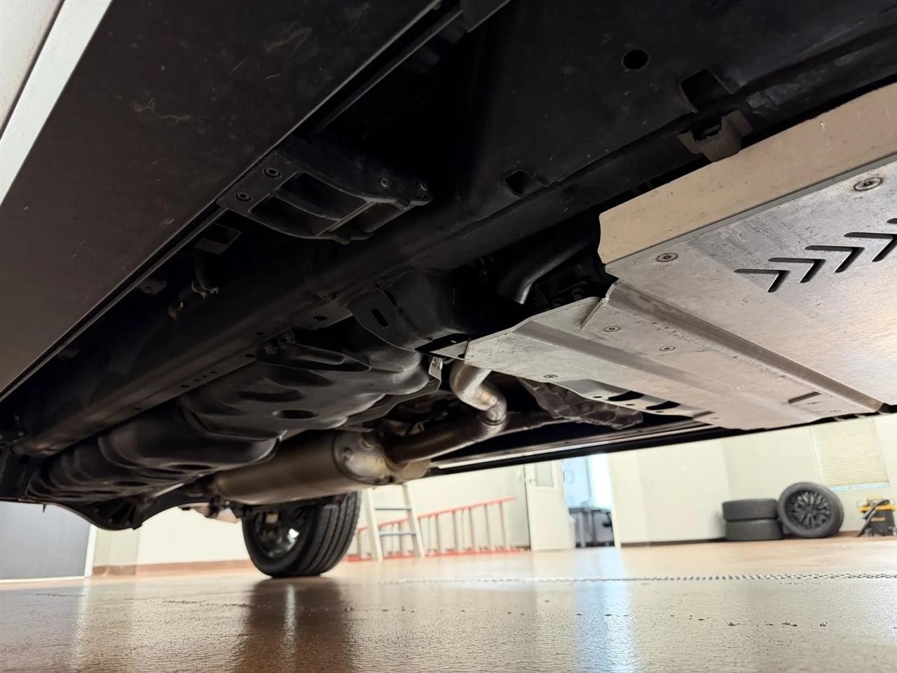 Toyota Tundra Capstone CrewMax 4WD Hybrid 2023