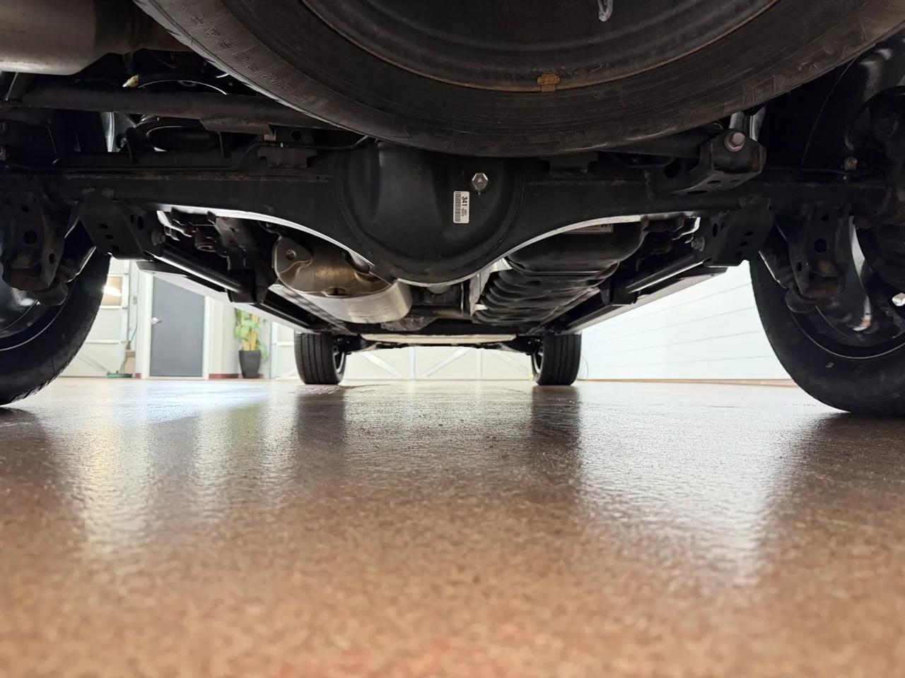 Toyota Tundra Capstone CrewMax 4WD Hybrid 2023