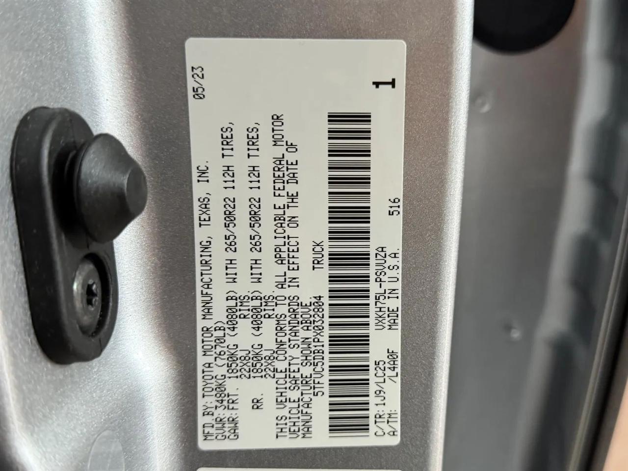 Toyota Tundra Capstone CrewMax 4WD Hybrid 2023