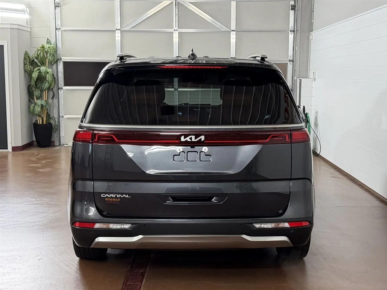 Kia Carnival SX Prestige 2024