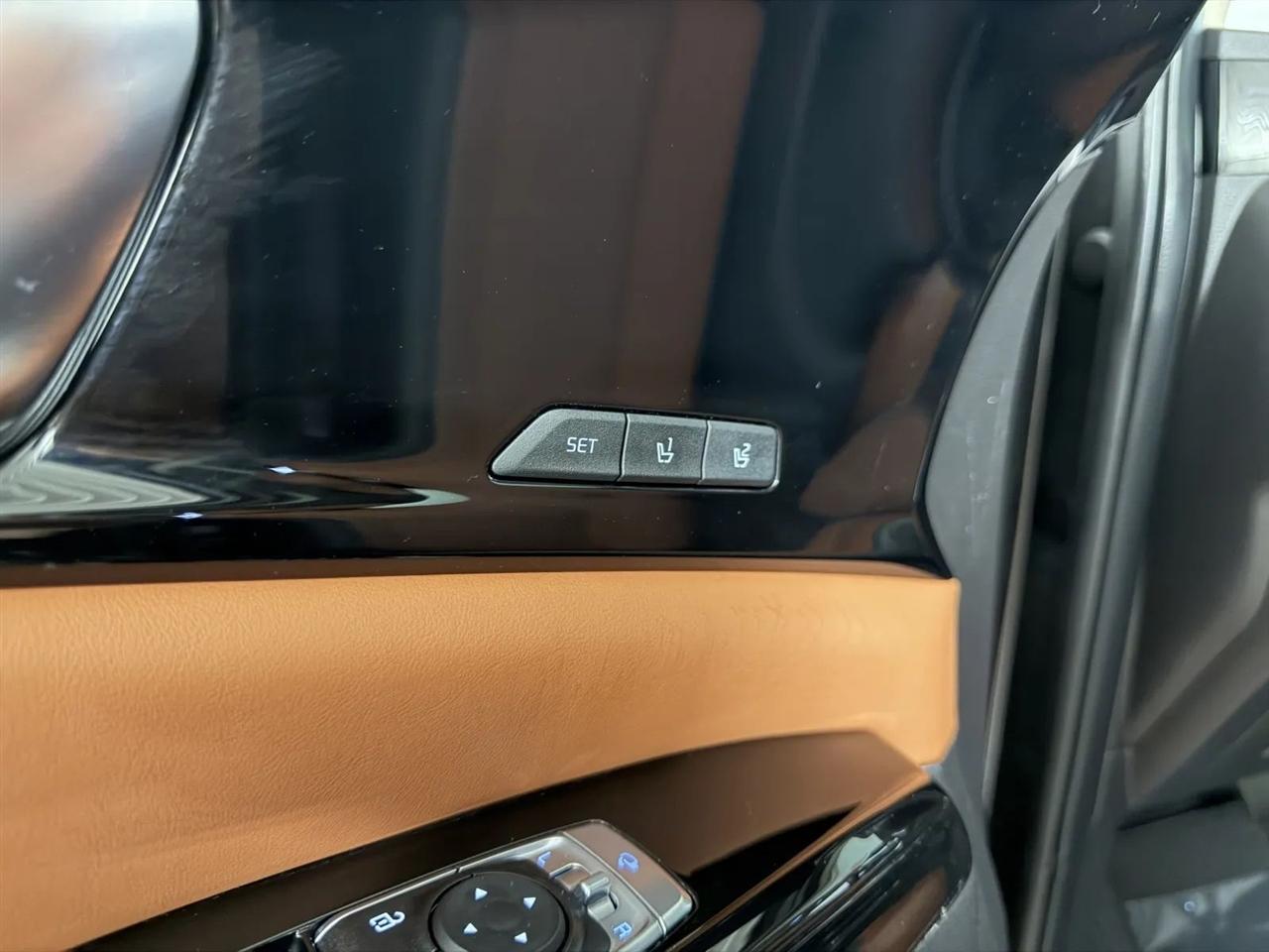 Kia Carnival SX Prestige 2024