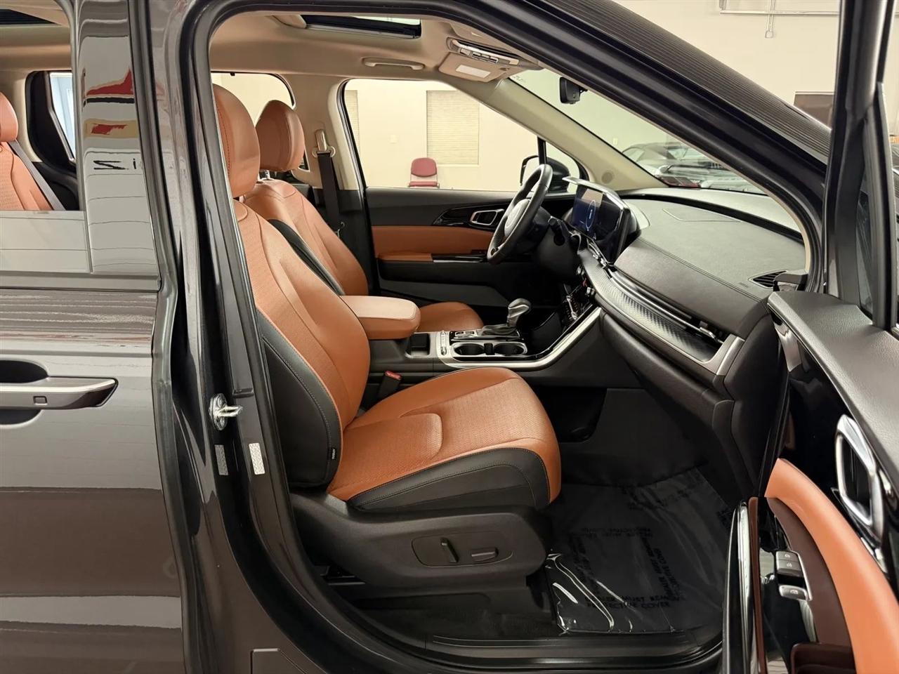 Kia Carnival SX Prestige 2024