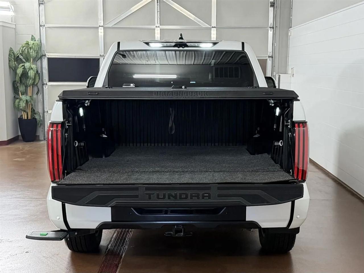 Toyota Tundra Platinum CrewMax 4WD 2023