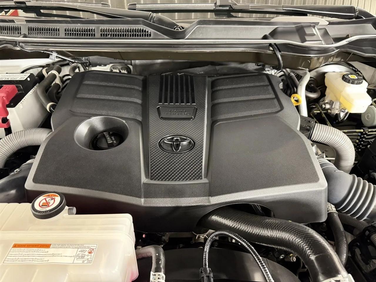 Toyota Tundra Platinum CrewMax 4WD 2023