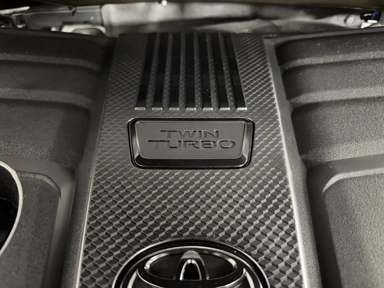 Toyota Tundra Platinum CrewMax 4WD 2023