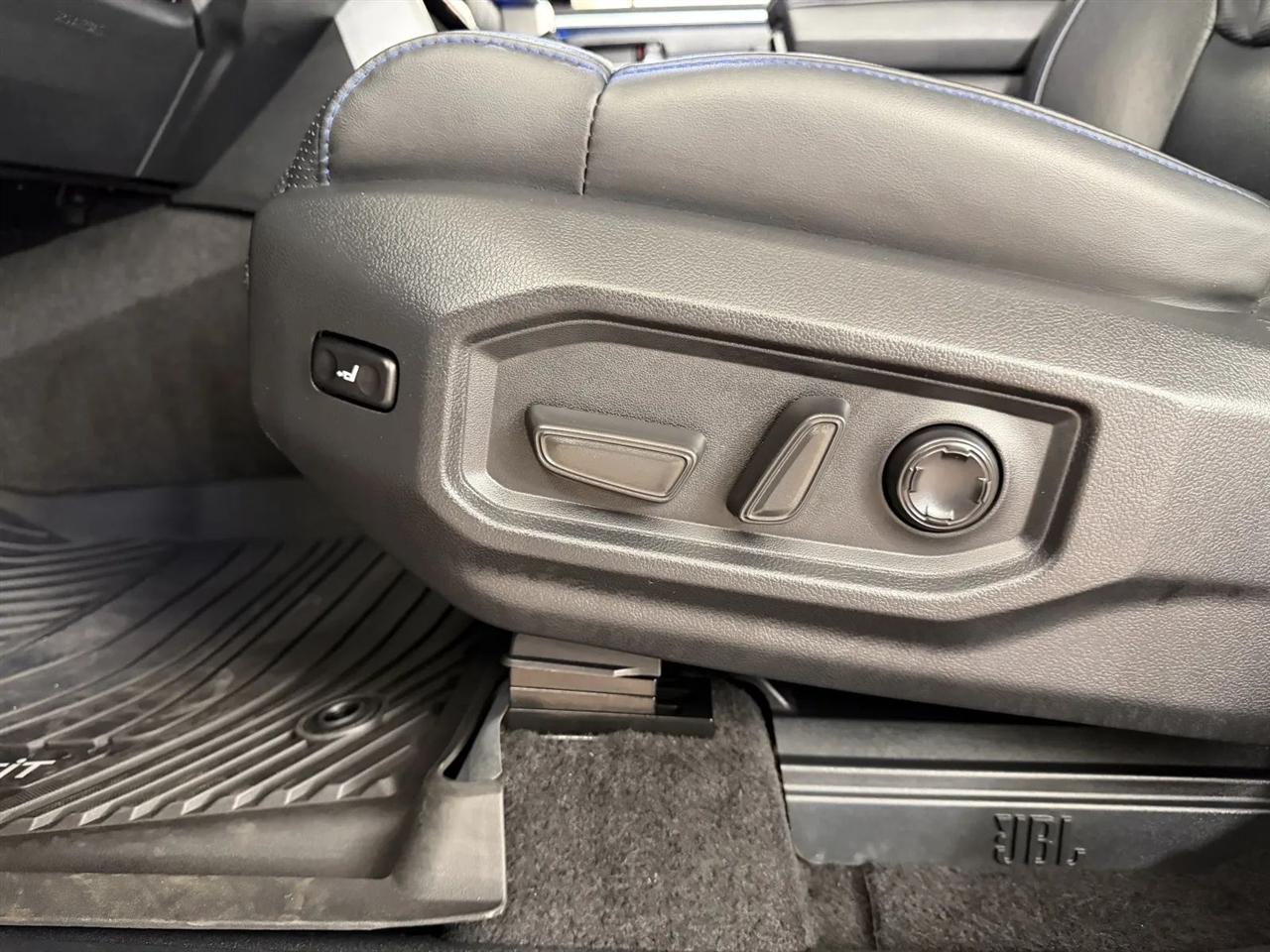 Toyota Tundra Platinum CrewMax 4WD 2023