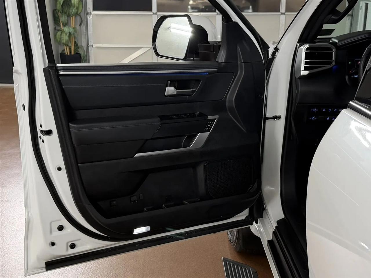 Toyota Tundra Platinum CrewMax 4WD 2023