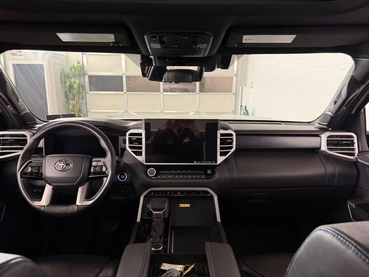 Toyota Tundra Platinum CrewMax 4WD 2023