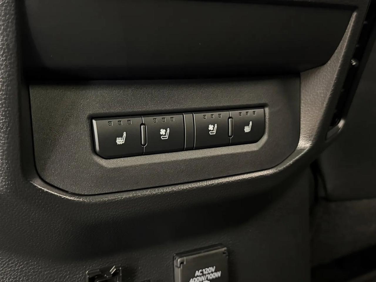 Toyota Tundra Platinum CrewMax 4WD 2023