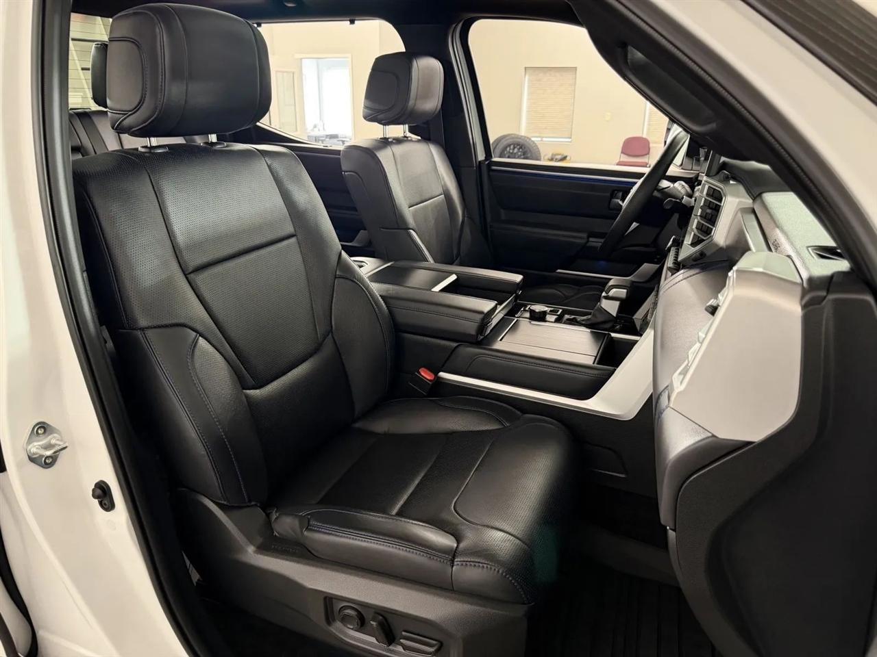 Toyota Tundra Platinum CrewMax 4WD 2023