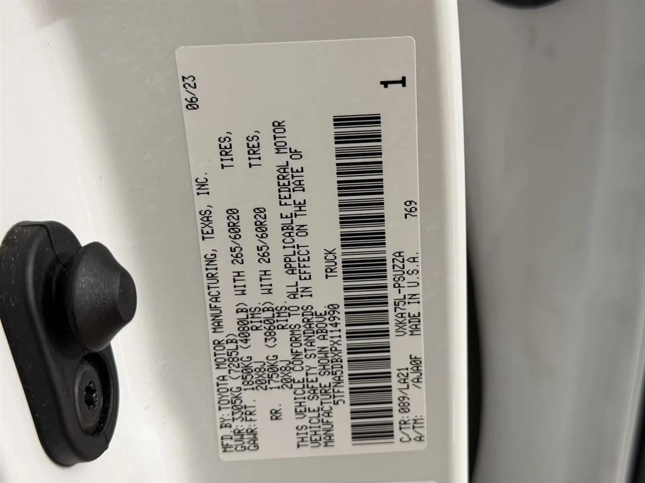Toyota Tundra Platinum CrewMax 4WD 2023