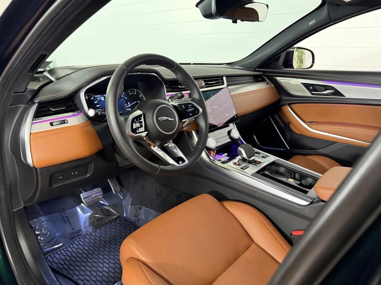 Jaguar XF-Series P300 R-Dynamic SE AWD 2024