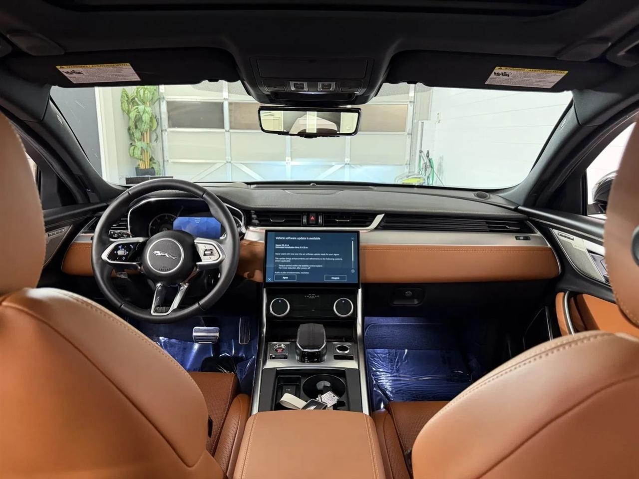 Jaguar XF-Series P300 R-Dynamic SE AWD 2024
