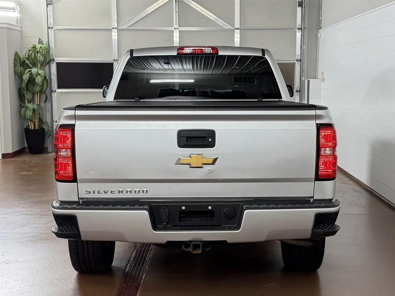 Chevrolet Silverado 1500 Custom Crew Cab 4WD 2018