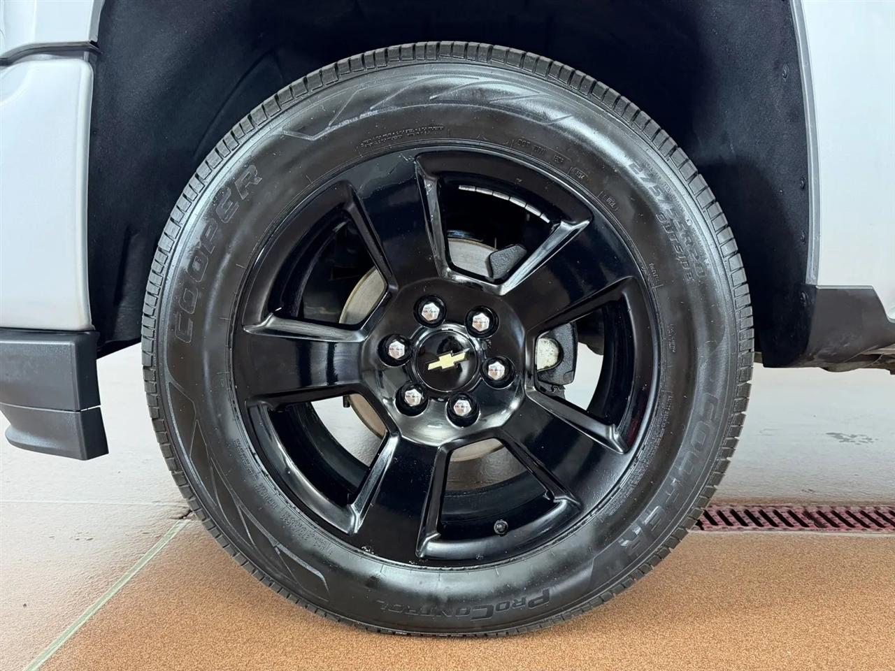 Chevrolet Silverado 1500 Custom Crew Cab 4WD 2018