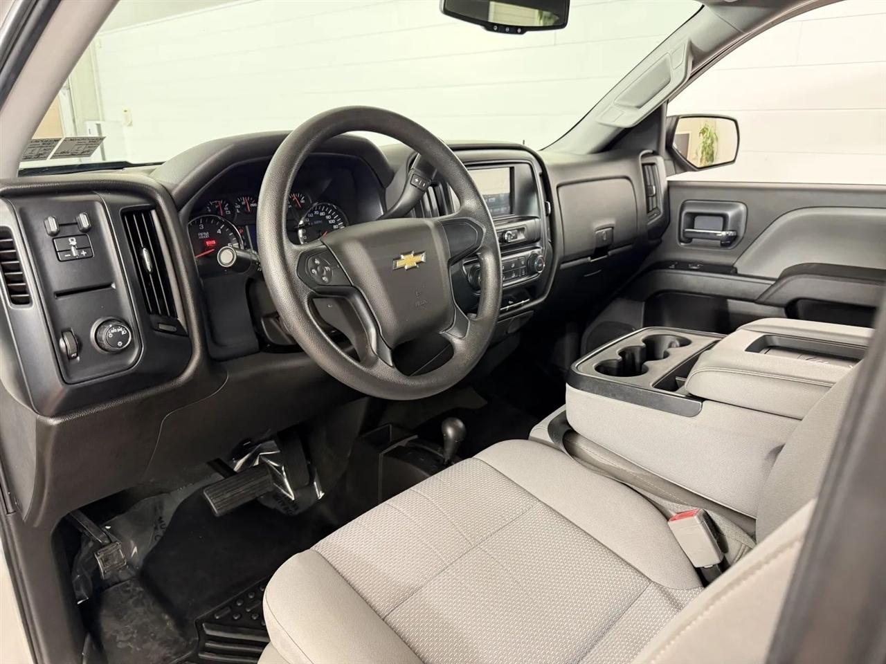 Chevrolet Silverado 1500 Custom Crew Cab 4WD 2018