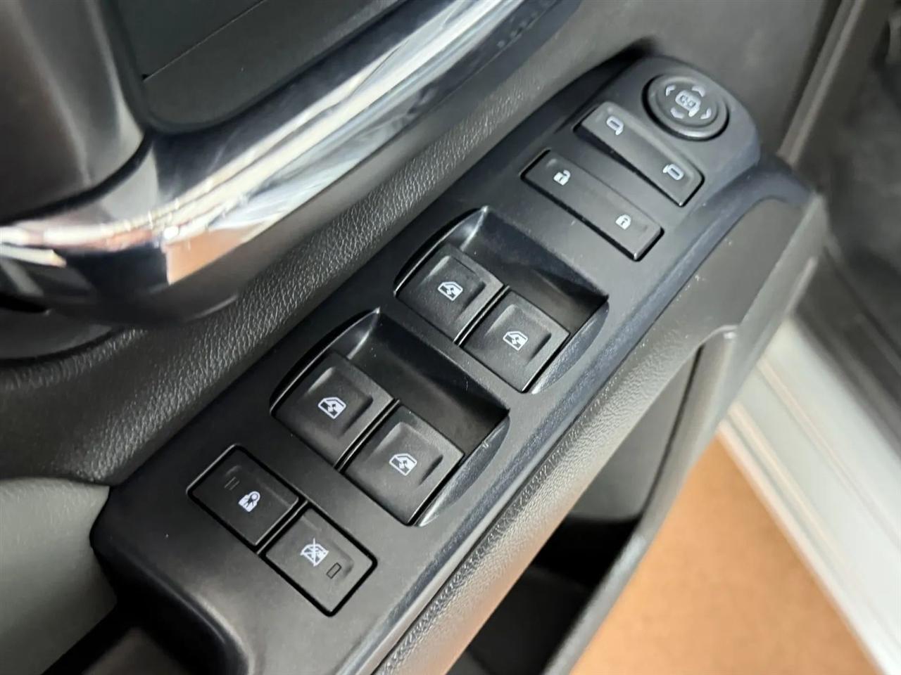 Chevrolet Silverado 1500 Custom Crew Cab 4WD 2018