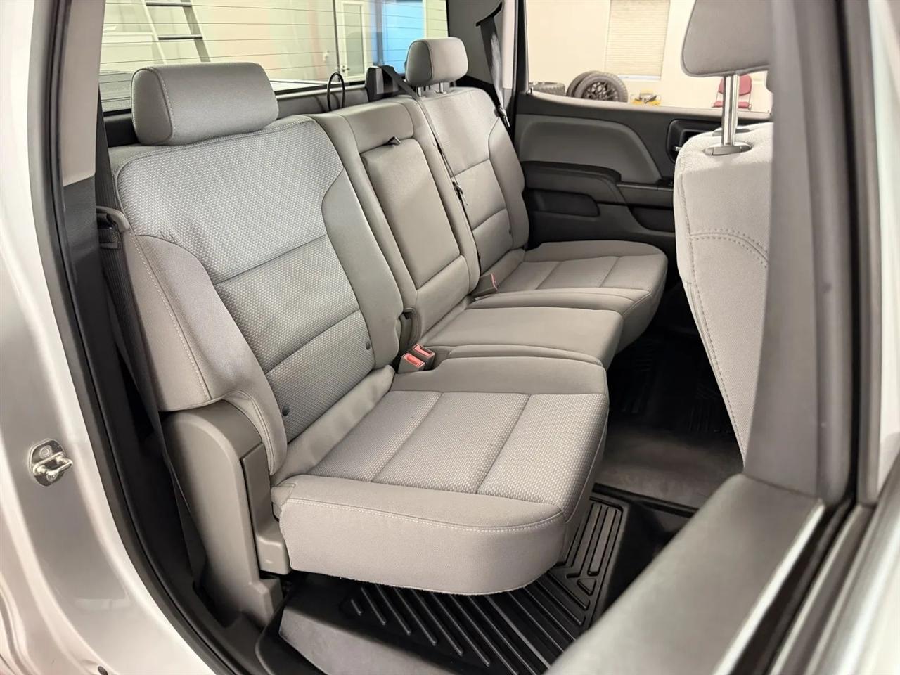 Chevrolet Silverado 1500 Custom Crew Cab 4WD 2018