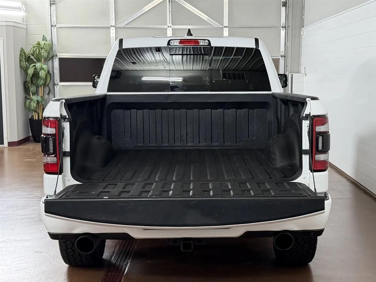 RAM 1500 Laramie Crew Cab LWB 4WD 2023