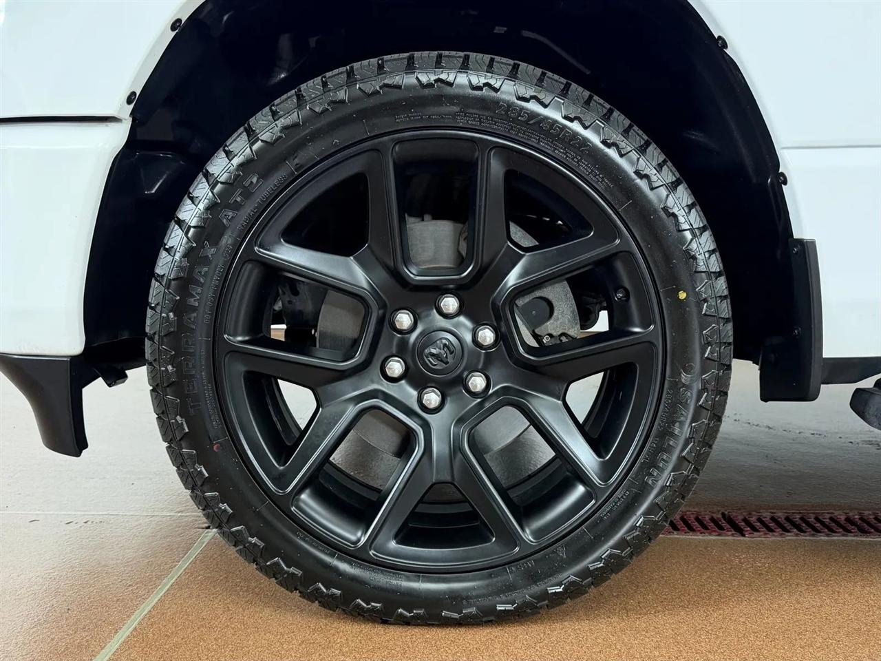 RAM 1500 Laramie Crew Cab LWB 4WD 2023