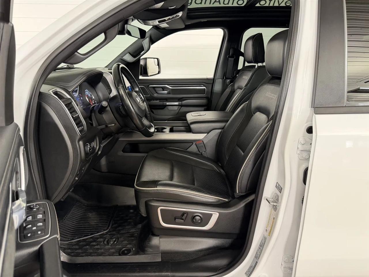 RAM 1500 Laramie Crew Cab LWB 4WD 2023