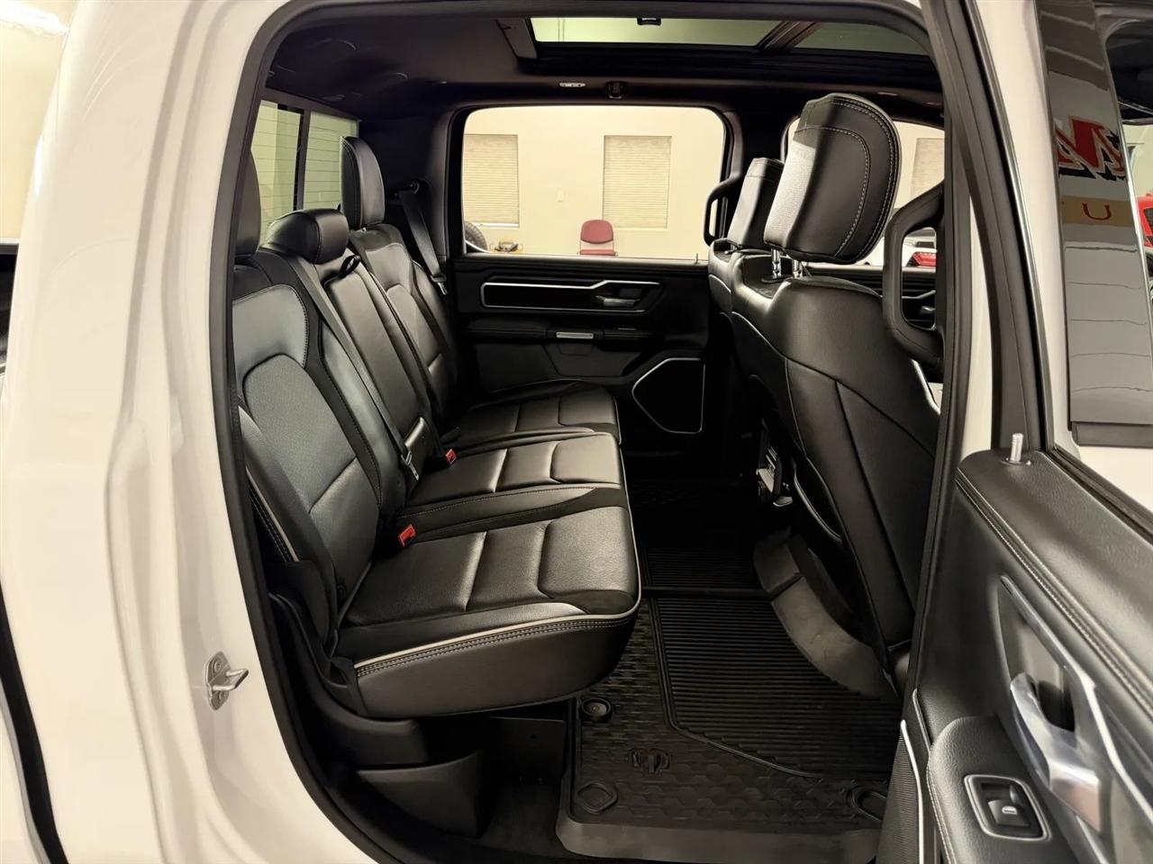 RAM 1500 Laramie Crew Cab LWB 4WD 2023