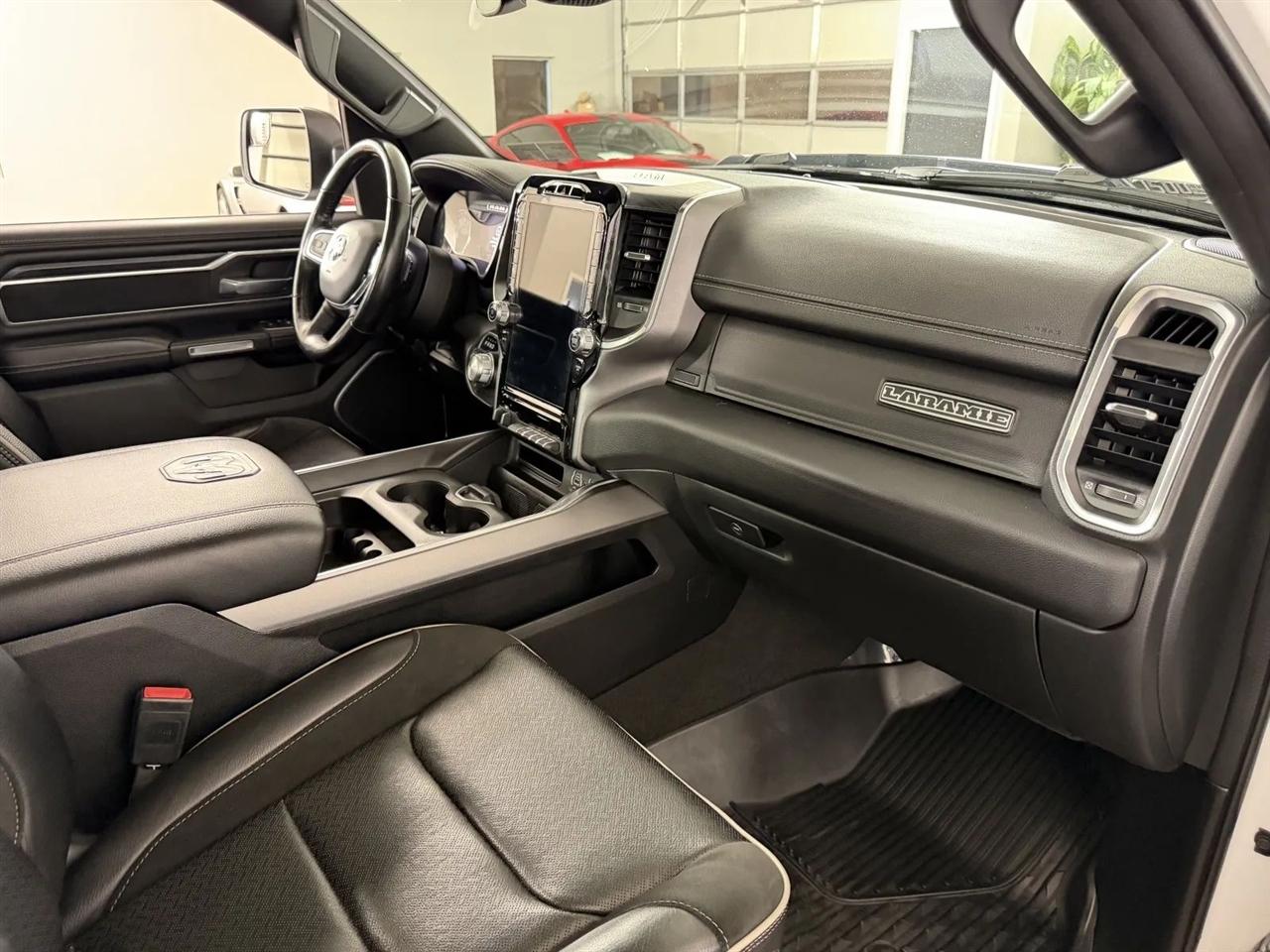 RAM 1500 Laramie Crew Cab LWB 4WD 2023