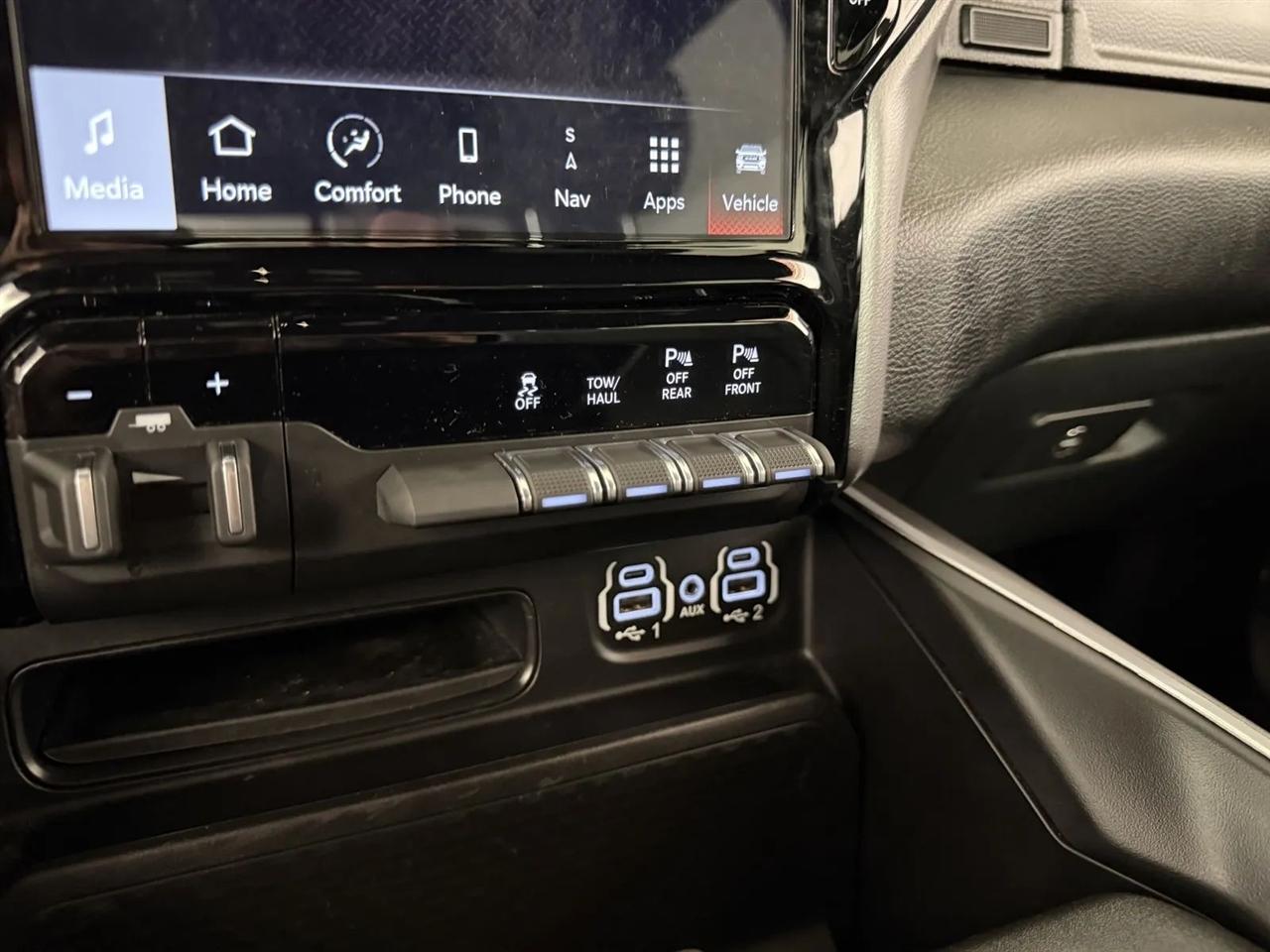 RAM 1500 Big Horn Crew Cab SWB 4WD 2023